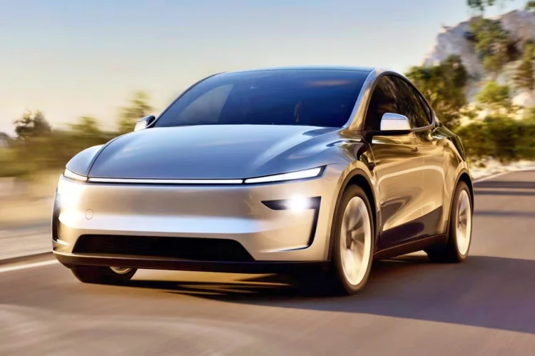 테슬라 모델Y vs 지커 7X, 지금 선택해야 할 전기차 기준