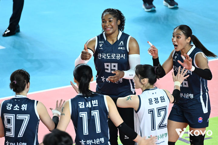 여자배구 도로공사, 정관장 3-0으로 완파하고 단독 선두·4연승