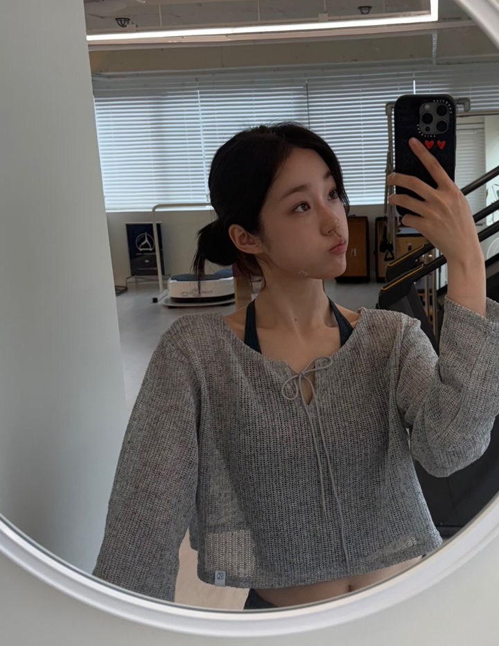 노윤서 뚜렷 이목구비에 깜짝…귀여운 거울셀카