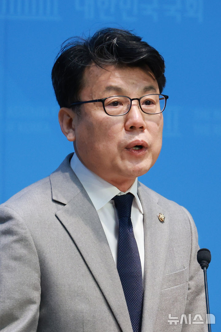 진성준, 與 원내대표 보선 첫 출마 선언…박정·백혜련·한병도 물망(종합)