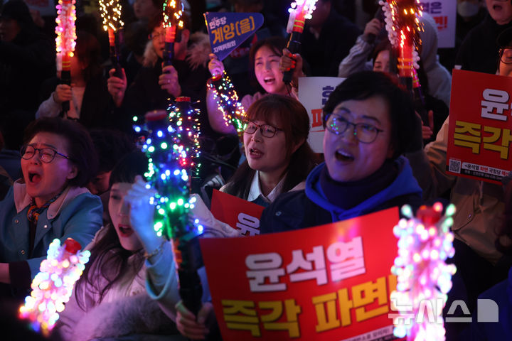 '계엄 평화적 극복' 기여자 유공 포상 추진한다…정부24에 AI 도입