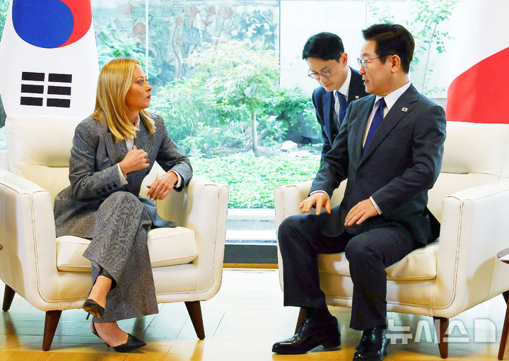 이 대통령, 오늘 멜로니 이탈리아 총리와 정상회담…저녁엔 與 새 지도부와 만찬